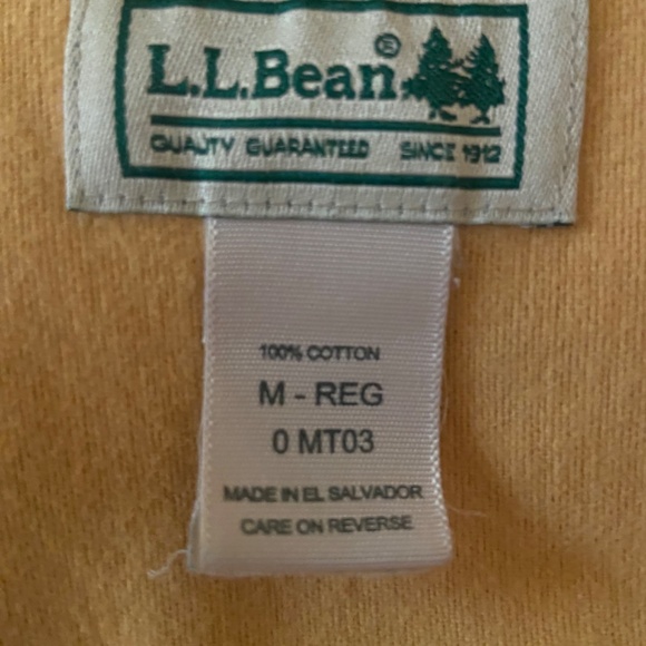 Button up - Picture 3 of 3